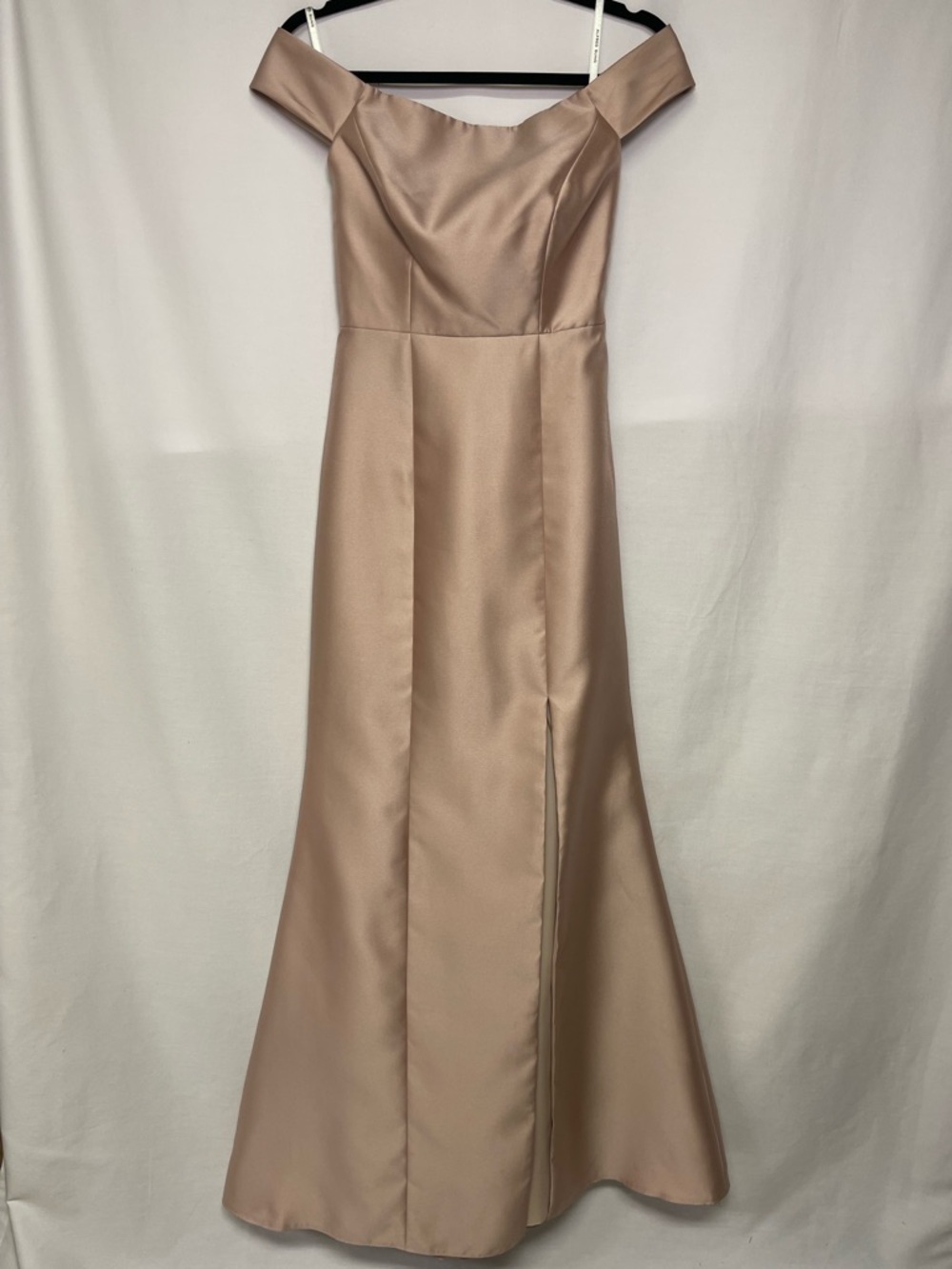 ALFRED SUNG Off-Shoulder Prom Dress in Tan - Size 0 - Picture 4 of 16